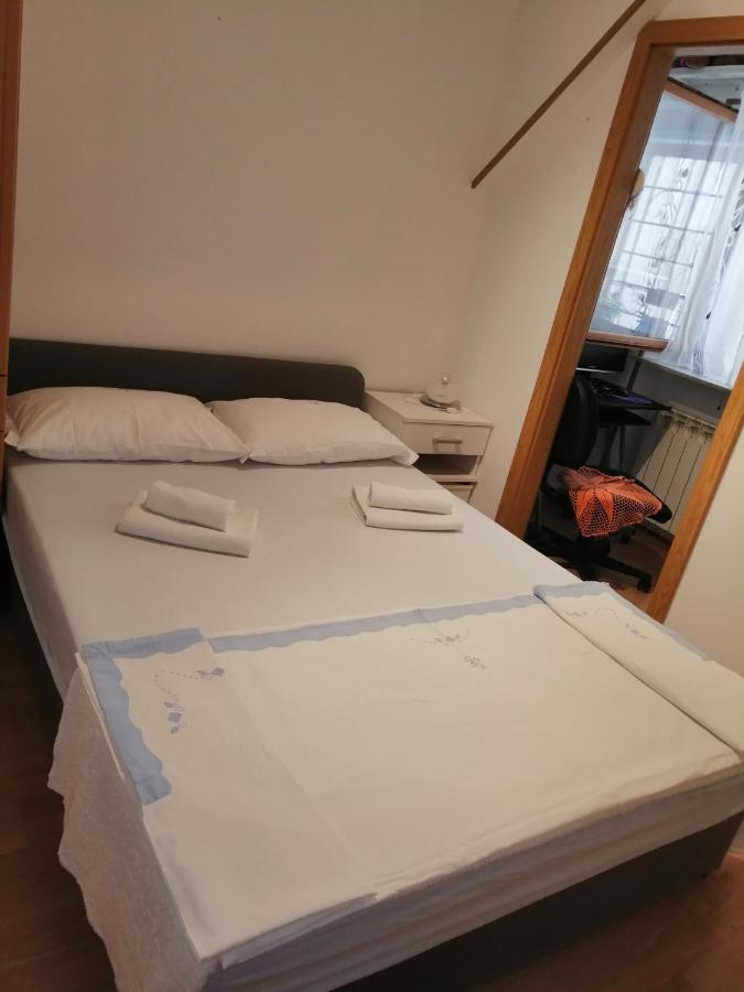Apartment Sara Копер Екстериор снимка